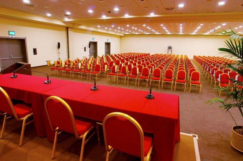 Hotel Plaza 4*